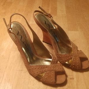 Nina Suede open toe sandals NWT